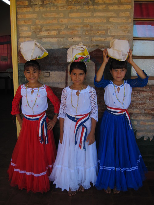 Paraguay National Dress | VisitParaguay.net