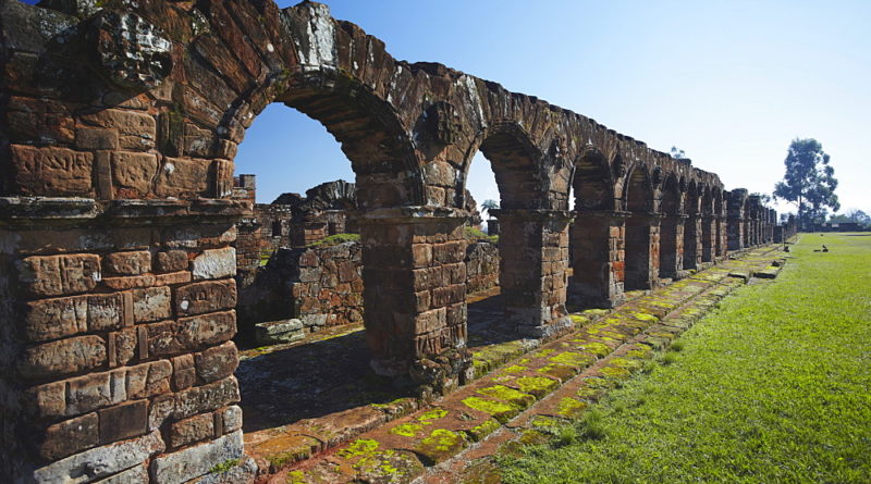 tourism spots in paraguay