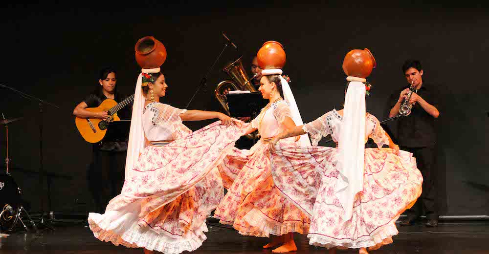 Customs and traditions paraguay Traditions &